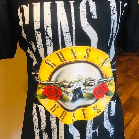 🔫’s & 🌹’s GUNS & ROSES CONCERT T-SHIRT 🌹🔫 - Picture 6 of 10